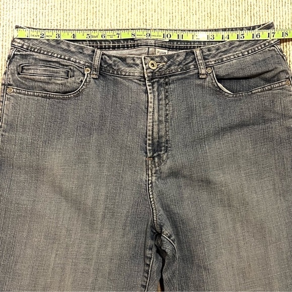 Chico’s Platinum High Rise Bootcut denim jeans straight leg High Rise  size 2.5 - Picture 13 of 14